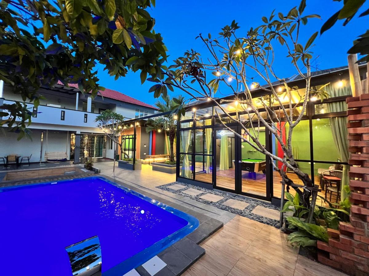 The Uniique Haus - Johor 1St Staycation Water Dining Experience Johor Bahru Eksteriør bilde